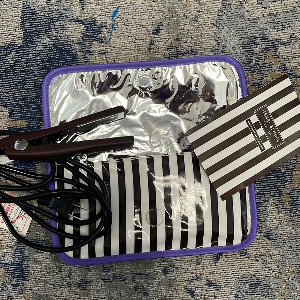 Henri Bendel Mini Hair Straightener
